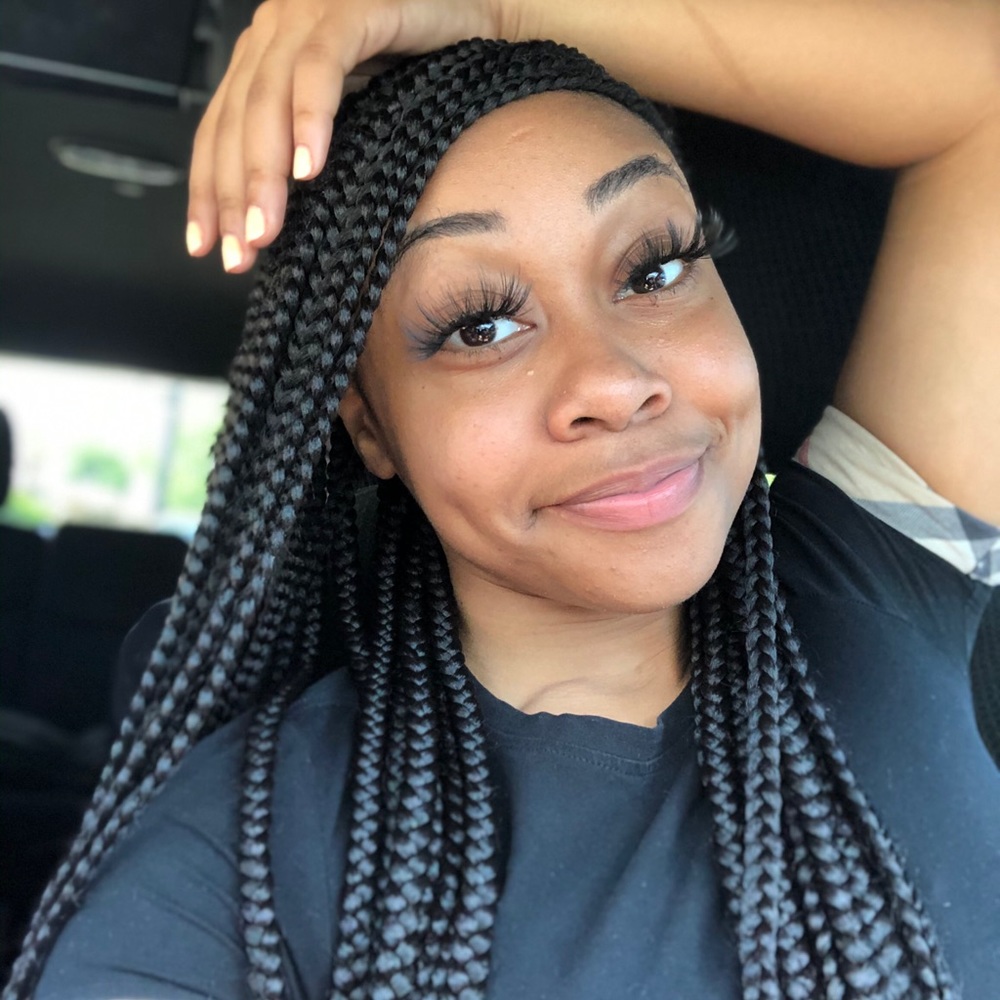 Meet your Posher, Destini